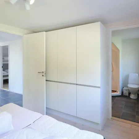 Three-Bedroom Holiday Home In Ebeltoft 度假居 埃贝尔托夫特