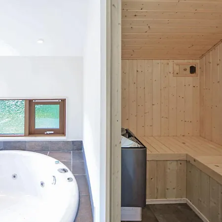 Three-Bedroom Holiday Home In Ebeltoft * 埃贝尔托夫特