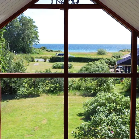 度假居 Three-Bedroom Holiday Home In Ebeltoft *