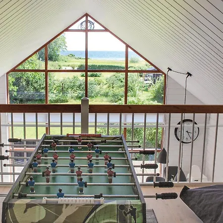 Three-Bedroom Holiday Home In Ebeltoft 埃贝尔托夫特